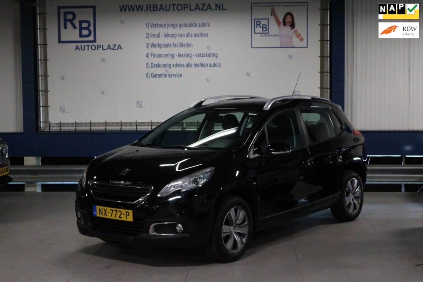 Peugeot 2008 - 1.2 VTi Active Pack Premium 1.2 VTi Active Pack Premium - AutoWereld.nl