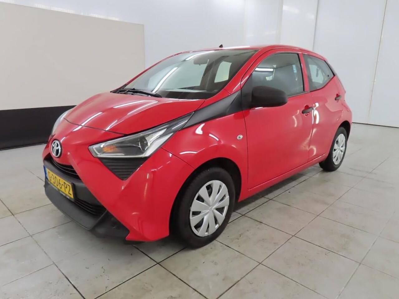 Toyota Aygo - 1.0 VVT-i x-fun 1.0 VVT-i x-fun - AutoWereld.nl