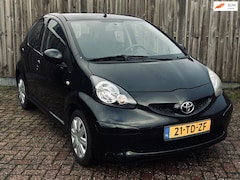 Toyota Aygo - 1.0-12V + 5 Deurs/ Elek Ramen /N.A.P/ Nette Auto