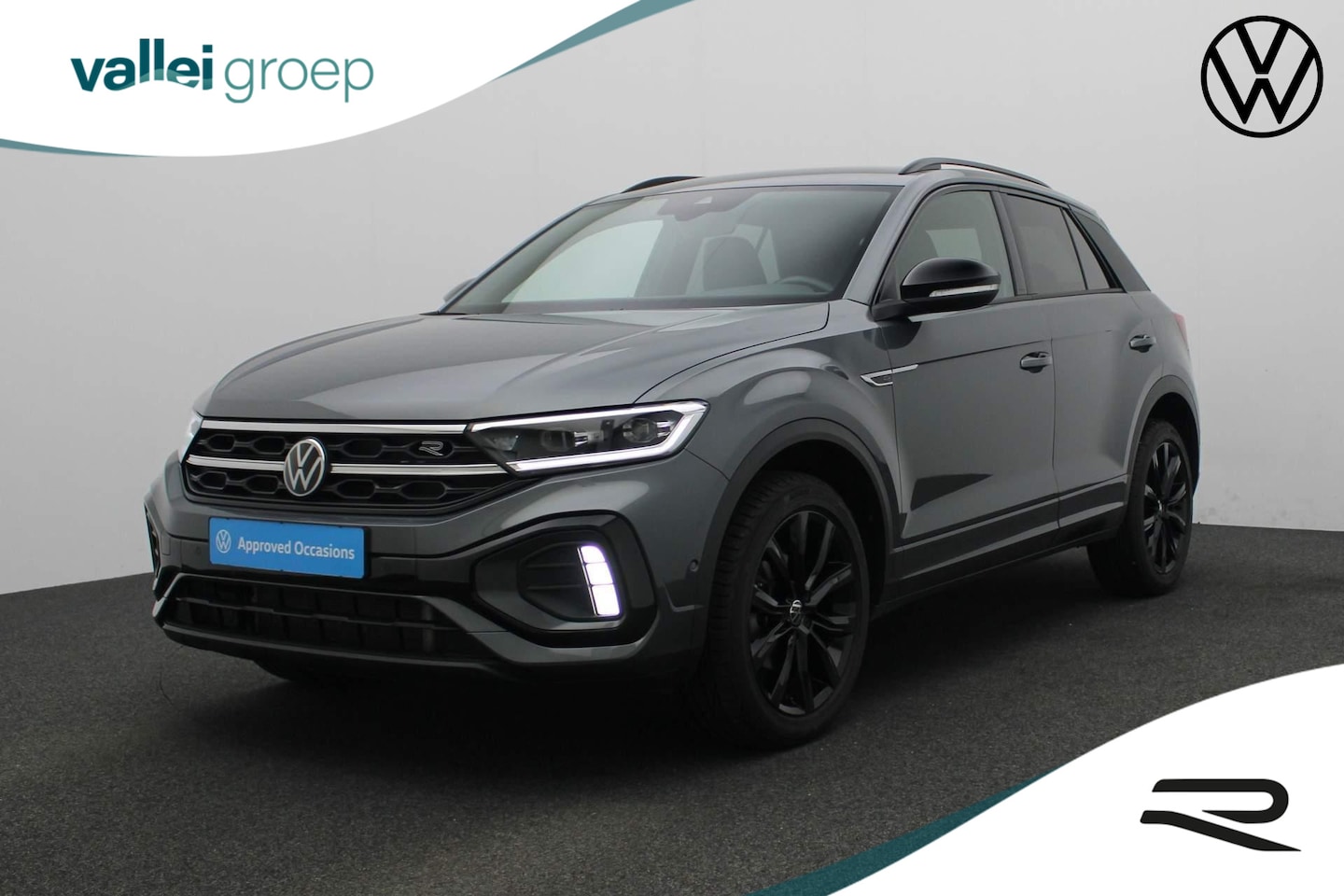 Volkswagen T-Roc - 1.5 TSI 150PK DSG R-Line Business Black Style | Trekhaak | Apple Carplay / Android Auto | - AutoWereld.nl