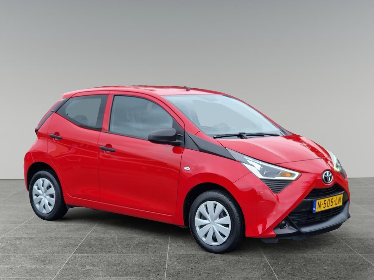 Toyota Aygo - 1.0 VVT-i x-fun 1.0 VVT-i x-fun - AutoWereld.nl