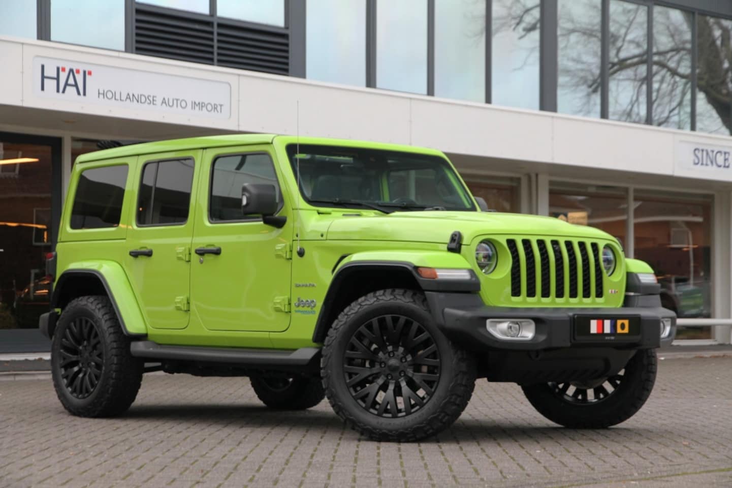 Jeep Wrangler Unlimited - 4xe 380 Sahara Sky-One PHEV - AutoWereld.nl