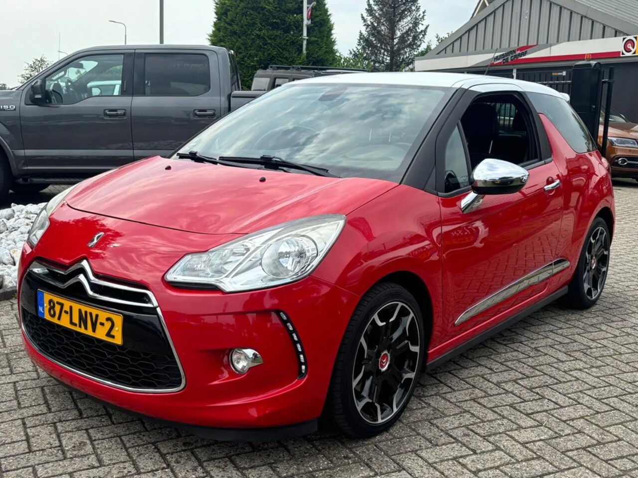 Citroën DS3 - 1.6 Benzine Sport Chic Rood / Wit 2010 NL Auto - AutoWereld.nl