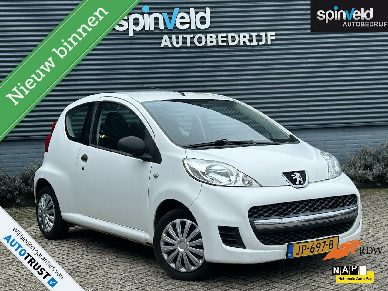 Peugeot 107 - 1.0-12V XR BJ`10 3drs APK tot 28-11-2025 - AutoWereld.nl