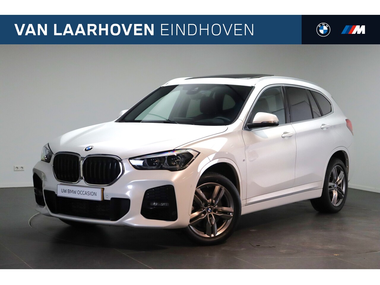 BMW X1 - sDrive20i High Executive M Sport Automaat / Panoramadak / Sportstoelen / Stoelverwarming / - AutoWereld.nl