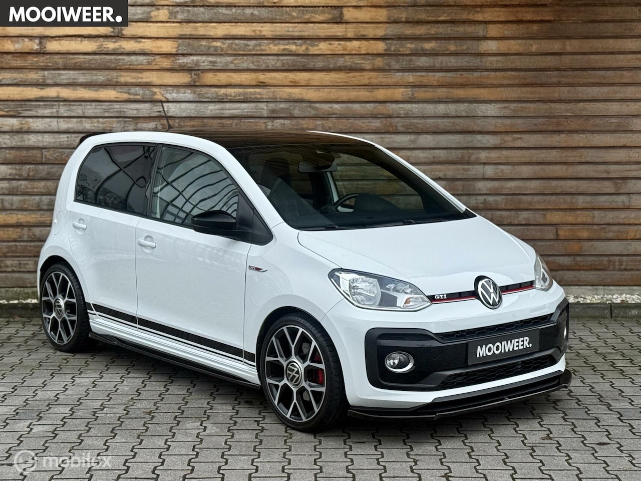 Volkswagen Up! - 1.0 TSI GTI | 145 PK | Cruise | Camera - AutoWereld.nl