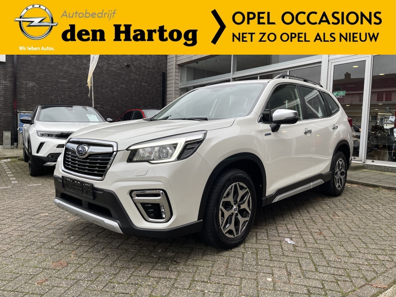 Subaru Forester - 2.0i e-BOXER Comfort Led/Stoel verwarming/Camera/2 set velgen. - AutoWereld.nl