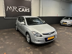 Hyundai i30 - 1.4i Blue Dynamic Airco 28.000KM