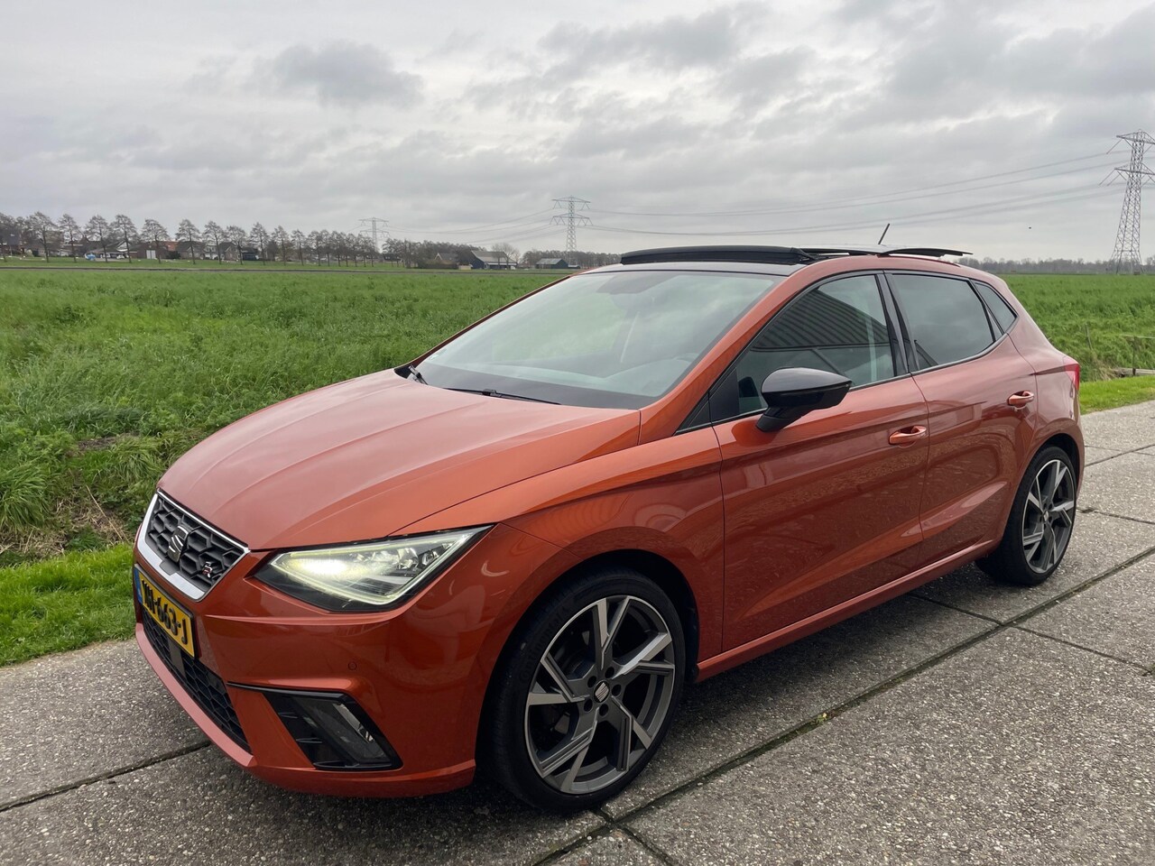 Seat Ibiza - 1.0 TSI FR Virtual Cockpit, Panorama/schuifdak, Stoelverwarming, enz,enz,enz - AutoWereld.nl