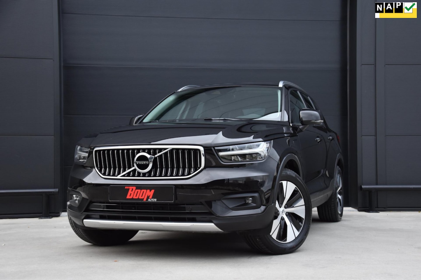 Volvo XC40 - 1.5 T4 Recharge Inscription TREKHAAK/CAMERA/CARPLAY/NAVI - AutoWereld.nl