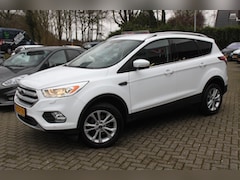 Ford Kuga - 1.5 EcoBoost 150PK 2WD Titanium, Winterpack, Trekhaak