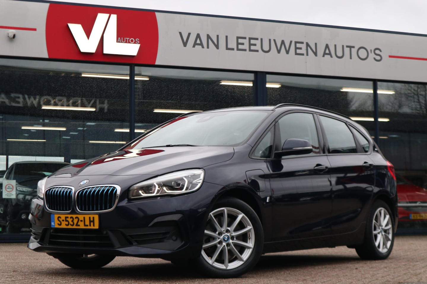 BMW 2-serie Active Tourer - 225xe iPerformance High Executive | Navi | Automaat | Stoelverwarming - AutoWereld.nl