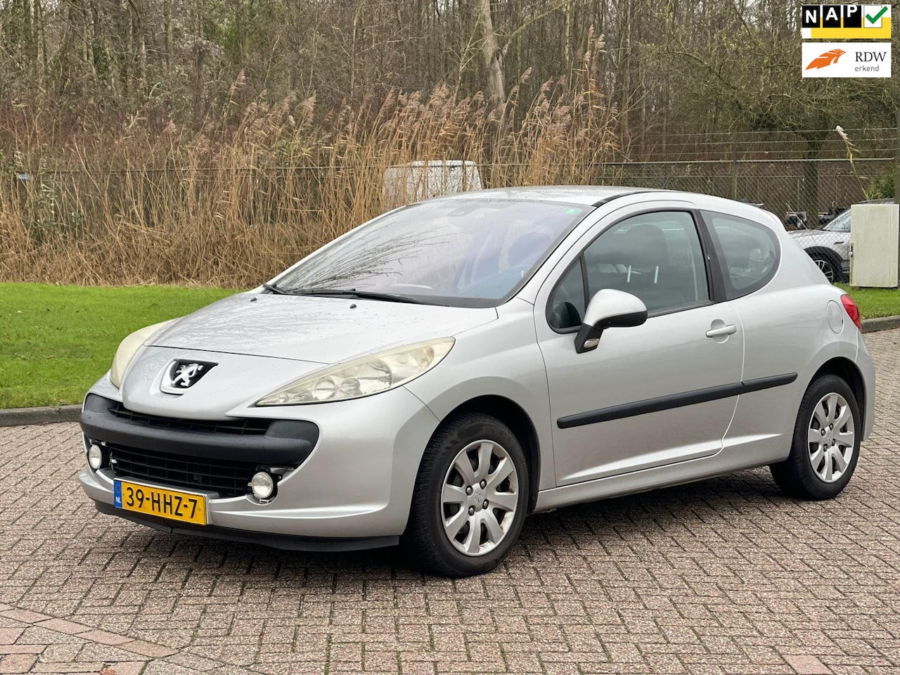 Peugeot 207 - 1.6 VTi Look 1.6 VTi Look/NIEUWE APK - AutoWereld.nl