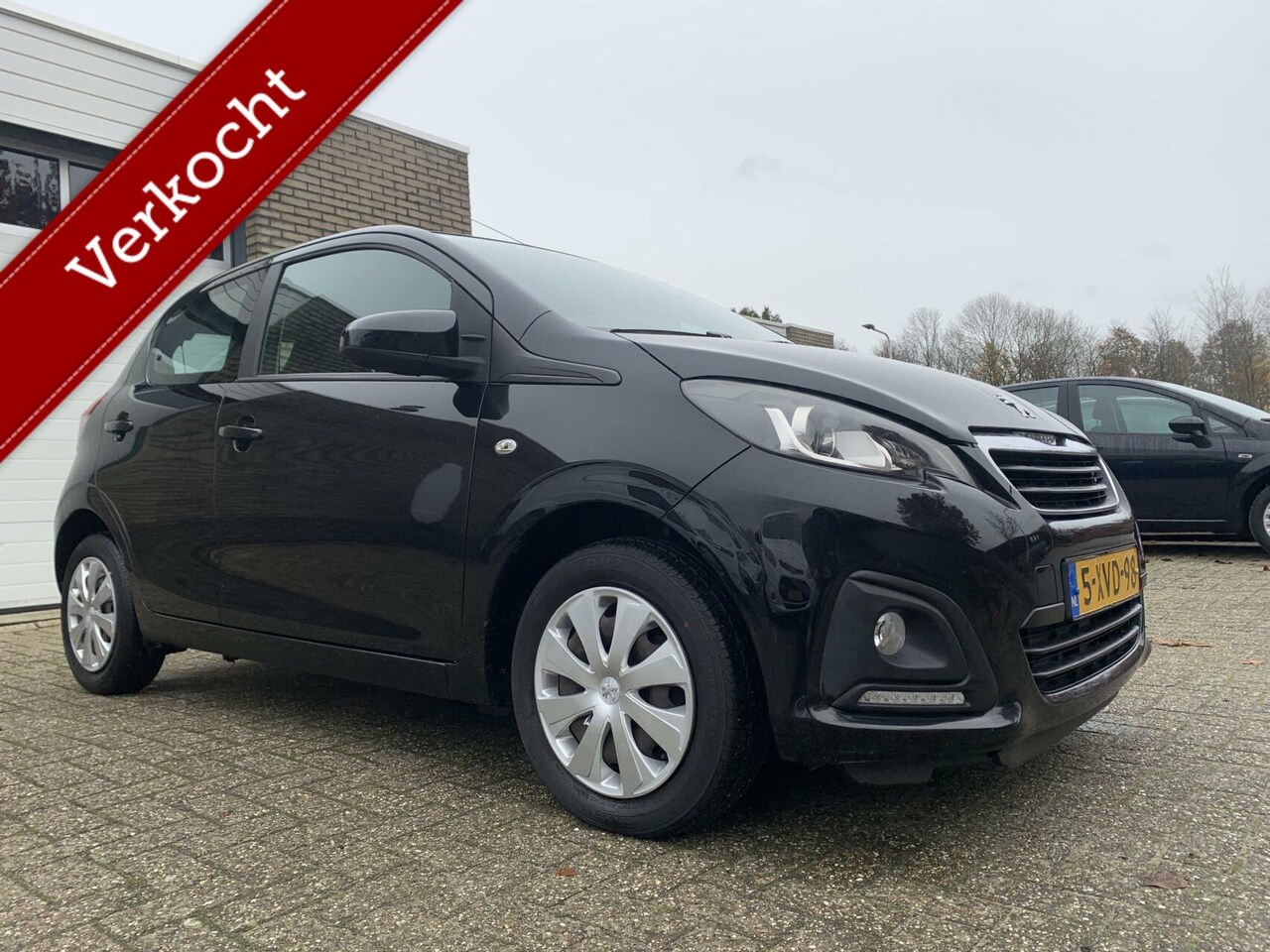 Peugeot 108 - 1.0 e-VTi Blue Lease 5DR NAP NWE APK Airco Elektrische ramen - AutoWereld.nl