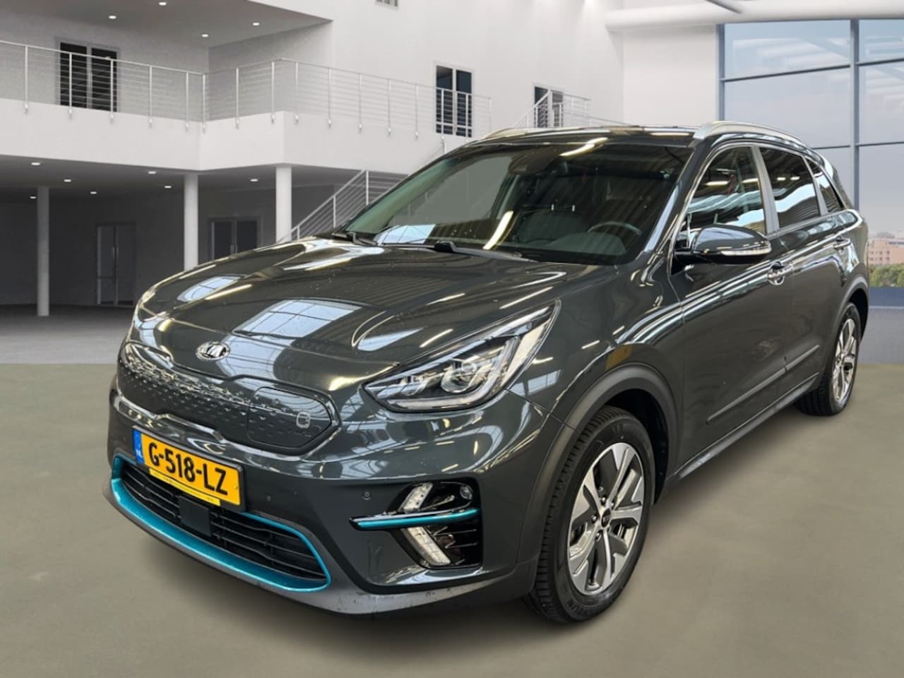 Kia e-Niro - ExecutiveLine 64 kWh Leer | Camera | Xenon | Stuurwielverw. | LMV 17" | Géén afl.kosten - AutoWereld.nl