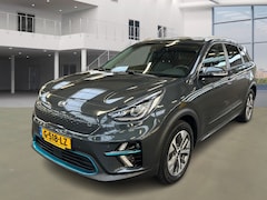 Kia e-Niro - ExecutiveLine 64 kWh Leer | Camera | Xenon | Stuurwielverw. | LMV 17" | Géén afl.kosten