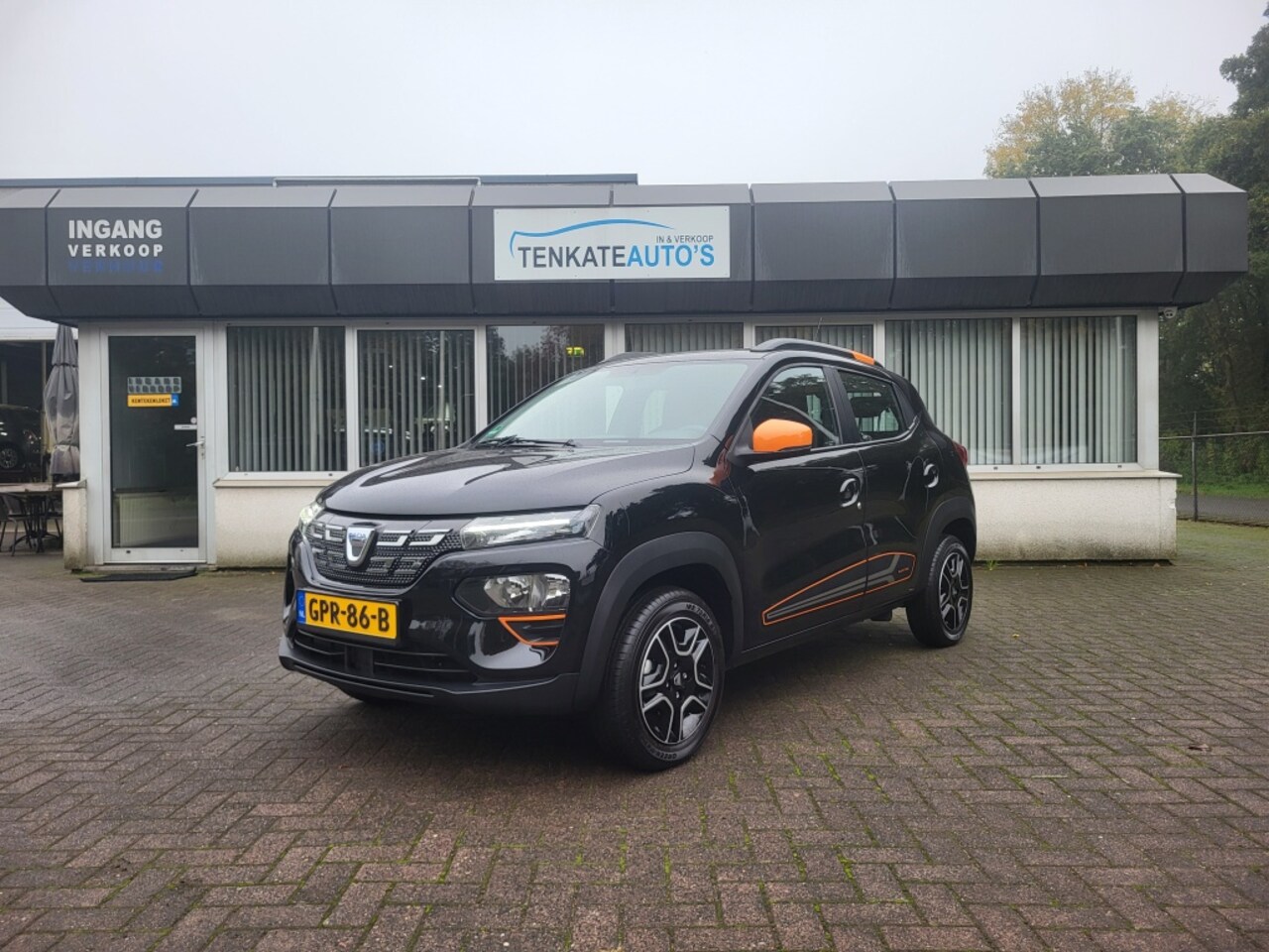 Dacia Spring - Comfort+ (Orange p.) Apple carplay Navigatie Achteruitrijcamera - AutoWereld.nl