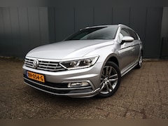 Volkswagen Passat Variant - 1.4 TSI Highline Business R-Line Automaat Panoramadak Sportleder Massage stoel Camera Etc.