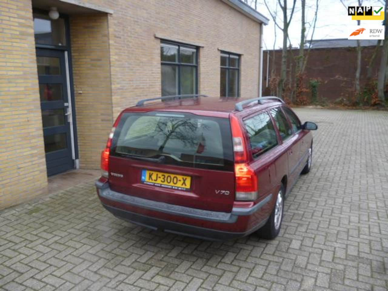 Volvo V70 - 2.4 Comfort Line 2.4 Comfort Line - AutoWereld.nl