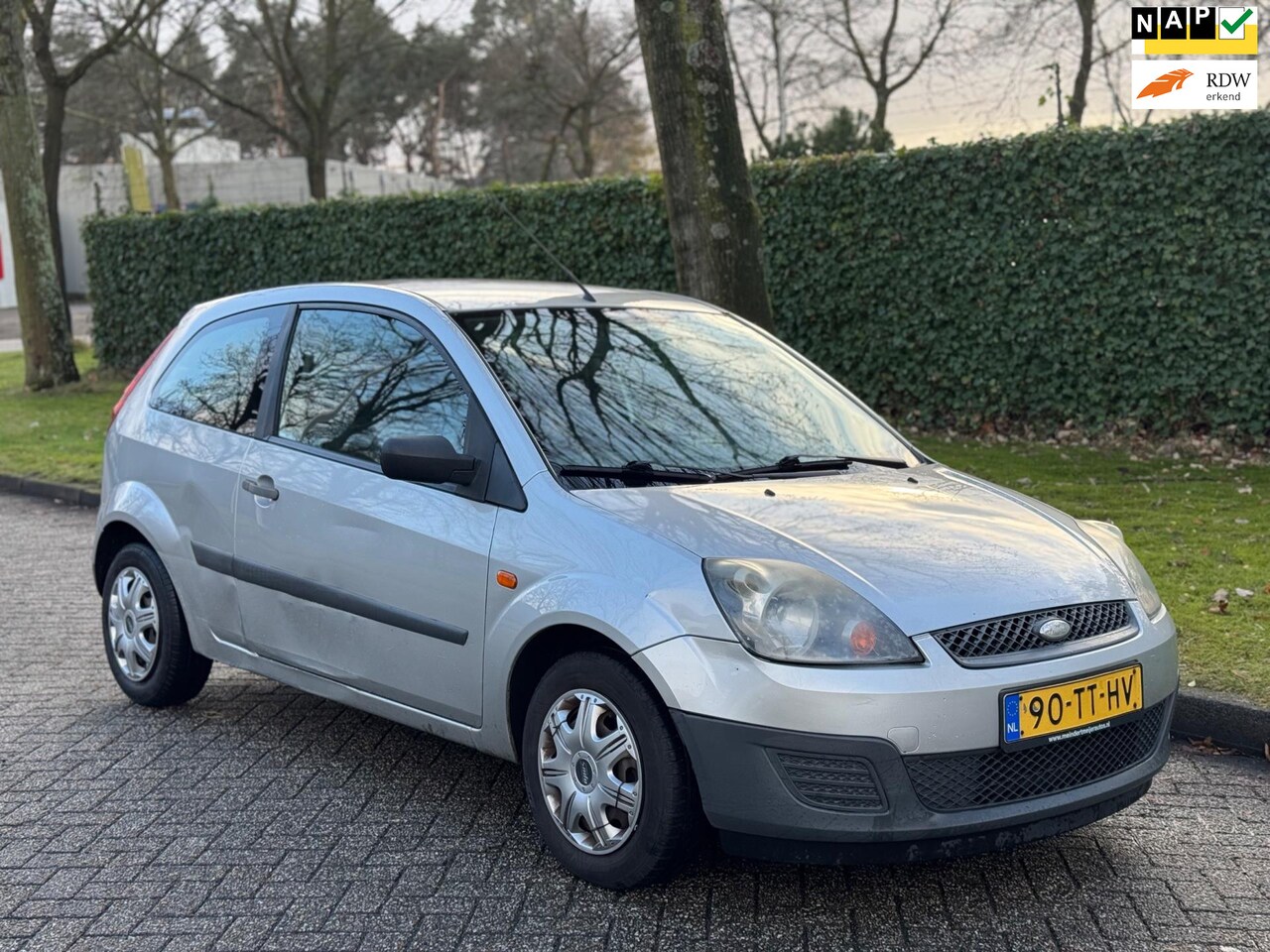 Ford Fiesta - 1.3-8V Cool & Sound Airco | Nap | Apk | Inruilkoopje - AutoWereld.nl