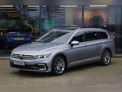 Volkswagen Passat Variant - 1.4 TSI PHEV GTE 218 PK Business, Panoramadak, Elek. Trekhaak, Full-LED, Leder-Alcantara,