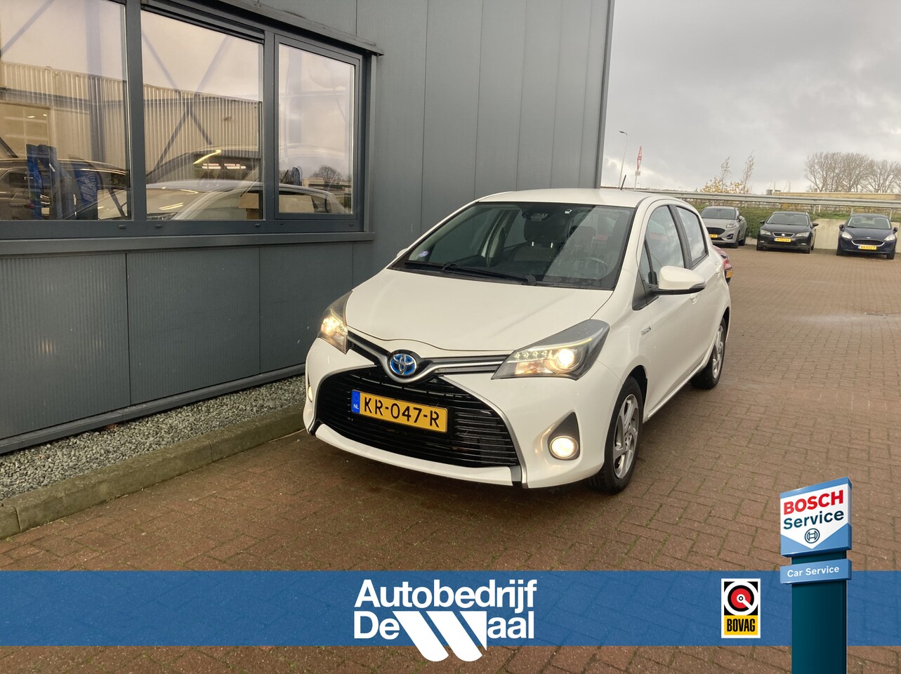 Toyota Yaris - 1.5 Hybrid Trend 5-drs. NAVI/CAMERA/CLIMA/CRUISE - AutoWereld.nl