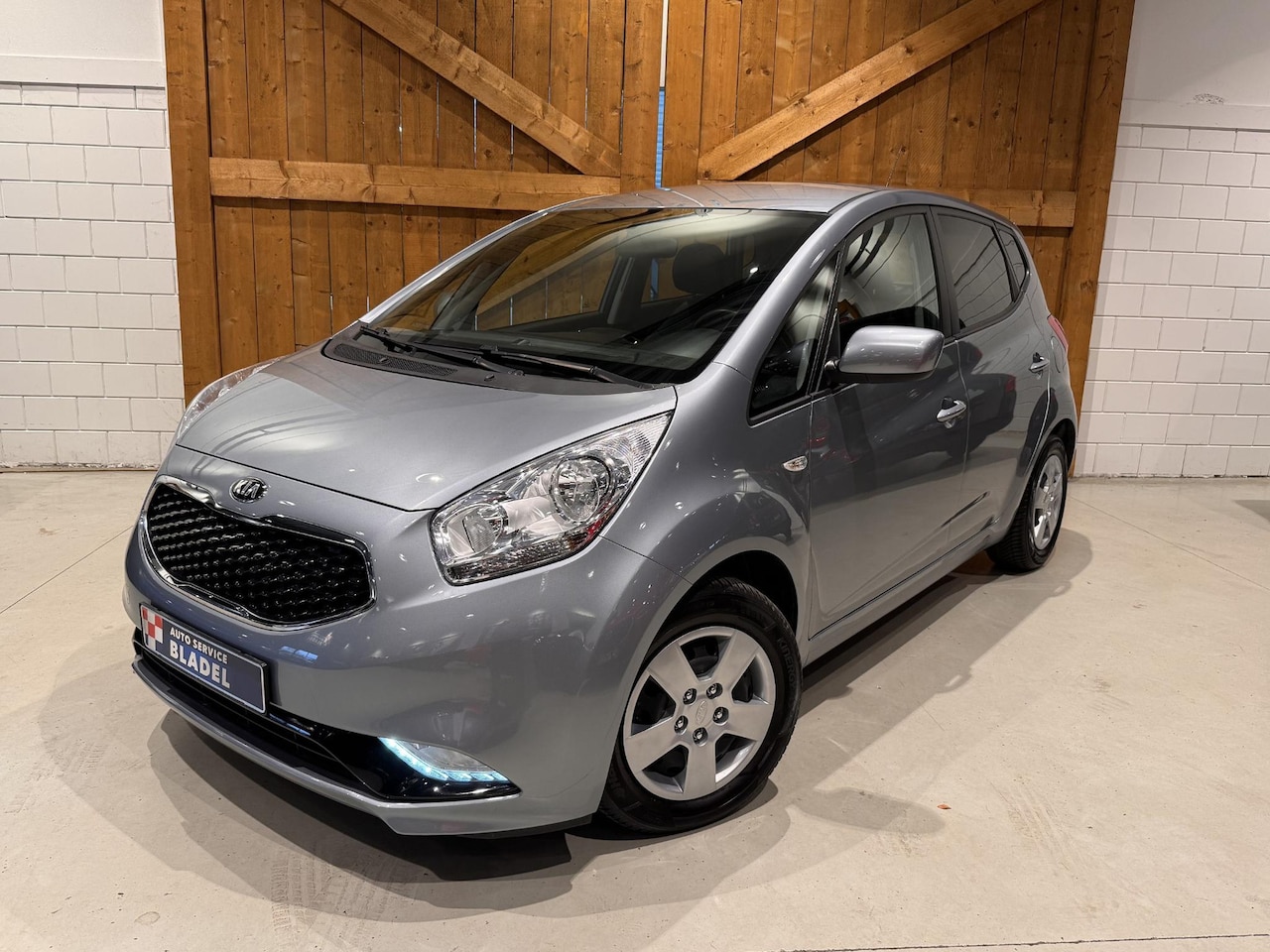 Kia Venga - 1.6 CVVT Edition Clima/Navi/Camera/Half leder - AutoWereld.nl