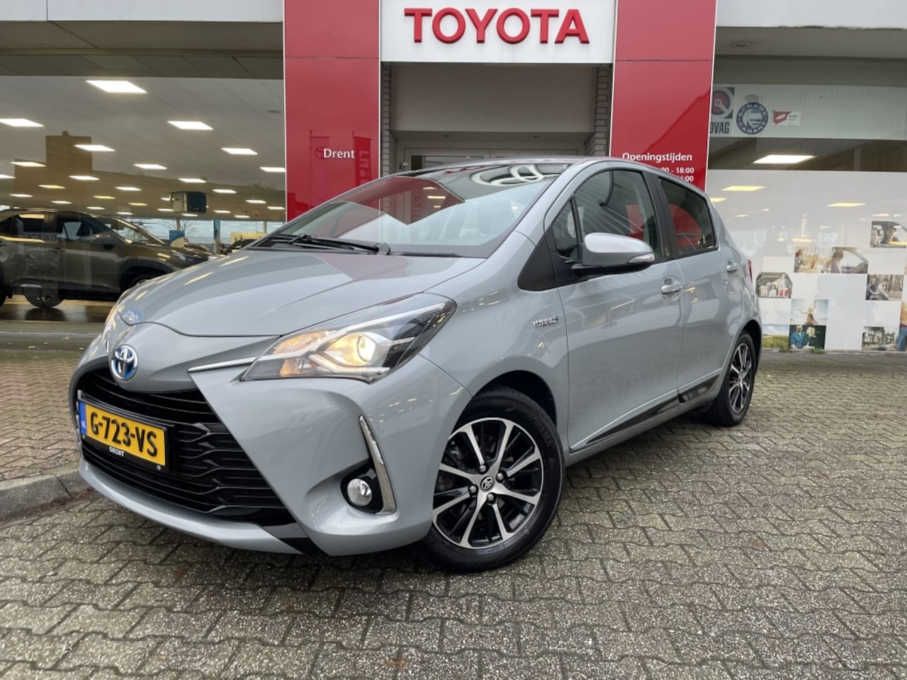 Toyota Yaris - 1.5 Hybrid Executive | Trekhaak | Navi | Stoelverwarming - AutoWereld.nl