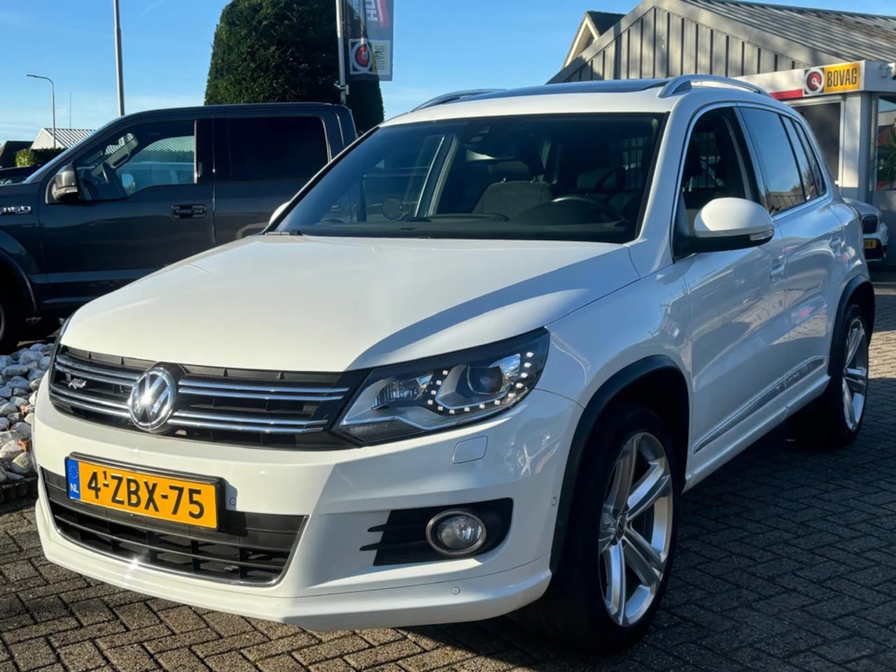 Volkswagen Tiguan - Alcantara - AutoWereld.nl