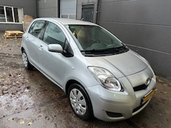 Toyota Yaris - 1.3 VVTi Aspiration Automaat