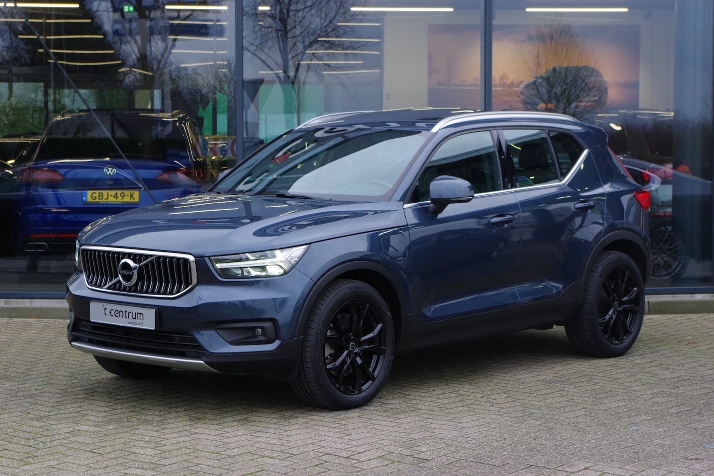 Volvo XC40 - 1.5 T5 Recharge Business Pro 1.5 T5 262 PK Recharge Business Pro, Panoramadak, Elek. Trekhaak, LED, Camera - AutoWereld.nl