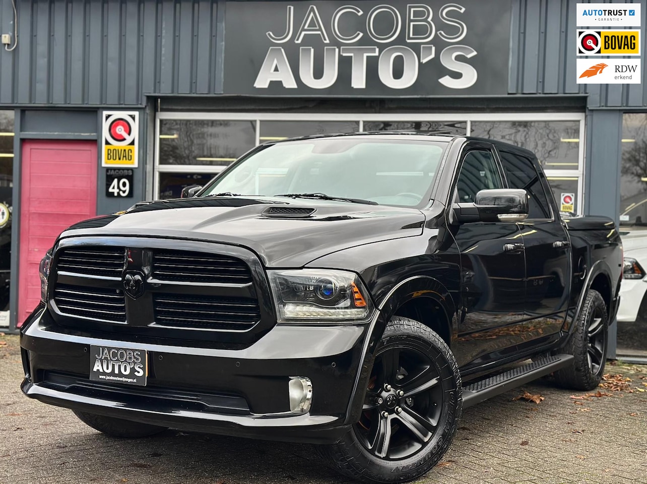 Dodge Ram 1500 - 5.7 V8 Crew Cab 5'7 Sport Black Edition MARGE! - AutoWereld.nl