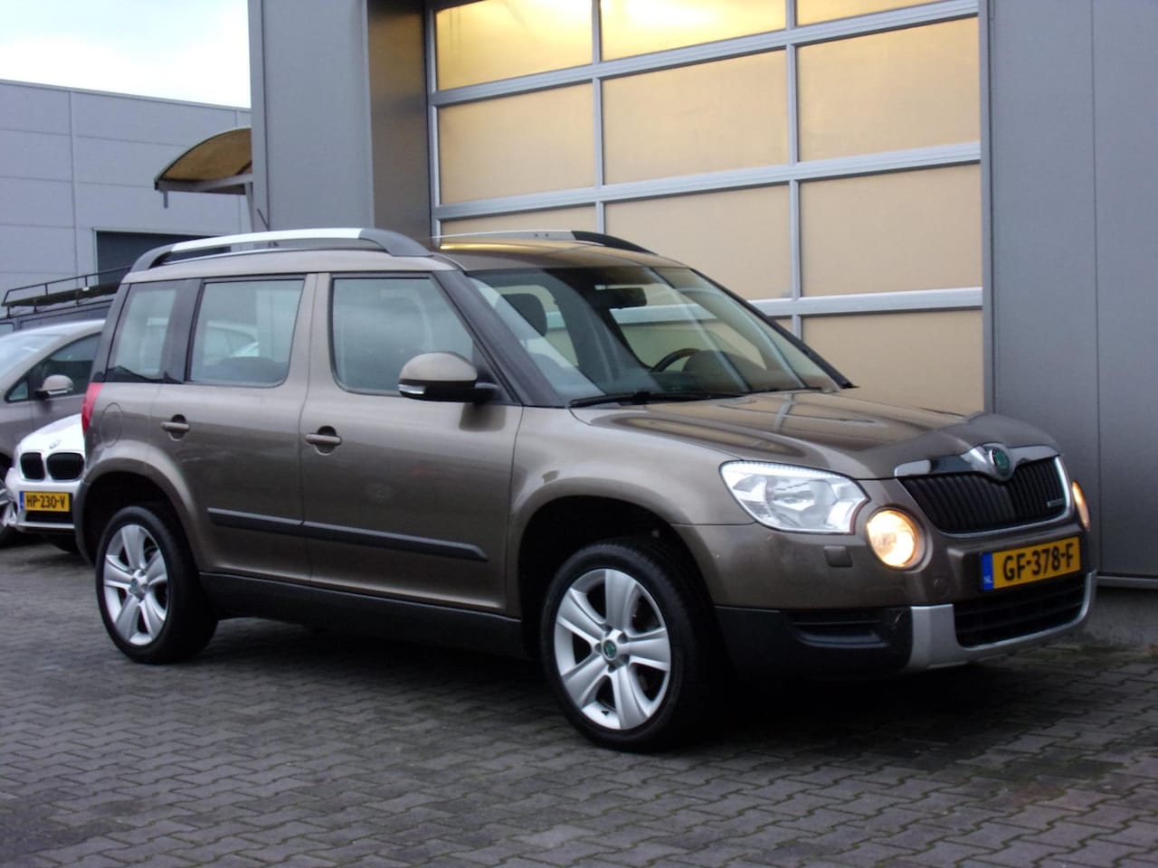 Skoda Yeti - 1.6 TDI Greenline Comfort PDC/Airco/Stoelverw!! - AutoWereld.nl