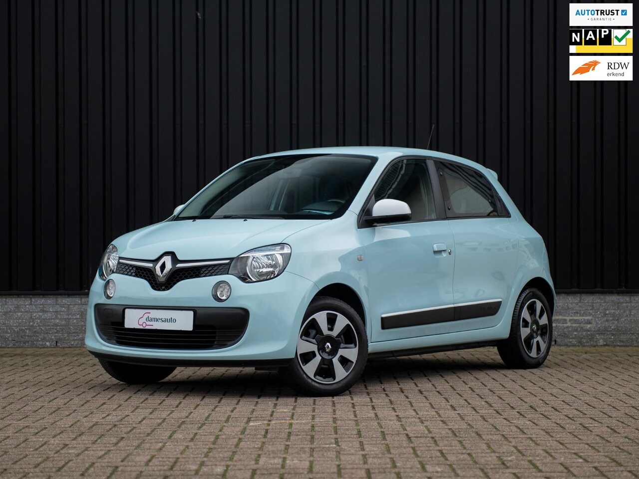 Renault Twingo - 1.0 SCe Collection 1.0 SCe Collection, Babyblauw, NAP, APK, cruise contr. - AutoWereld.nl