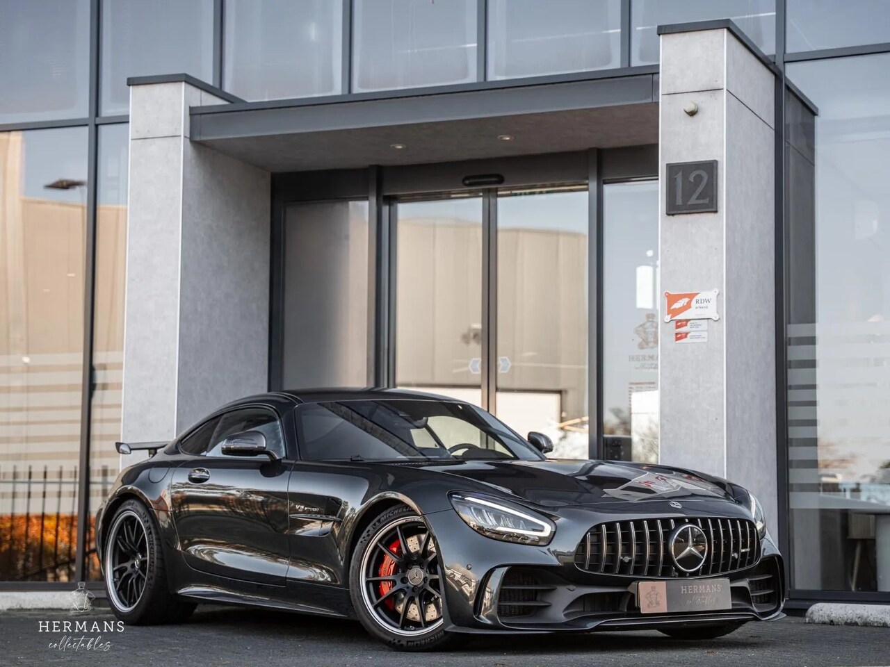 Mercedes-Benz AMG GT - R 4.0 Premium / Track Pack / Burmester / Carbon / Performance - AutoWereld.nl