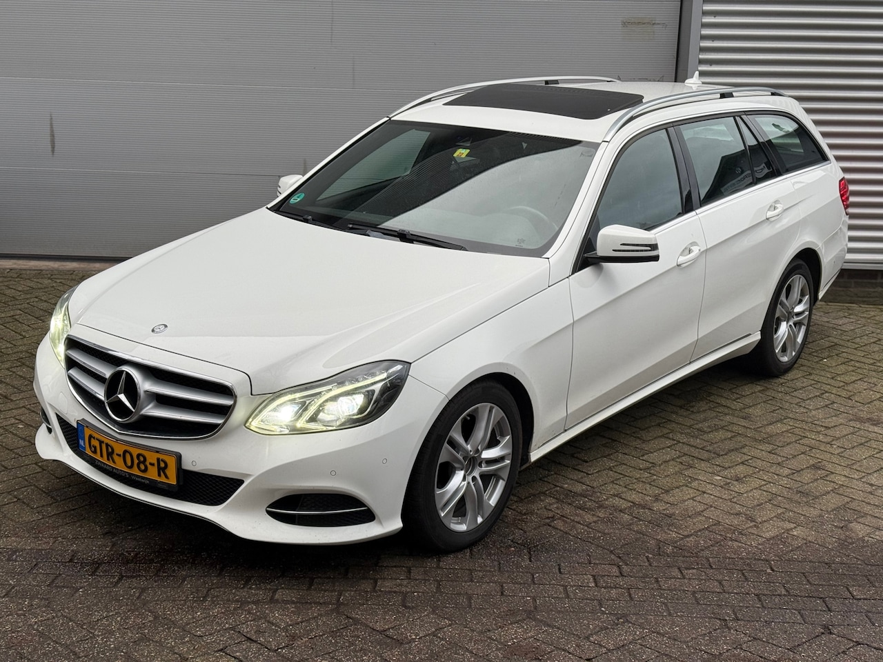 Mercedes-Benz E-klasse Estate - 350 BlueTEC Prestige Avantgarde l Schuifdak l Volleder l Volledig dealer Onderhouden l - AutoWereld.nl