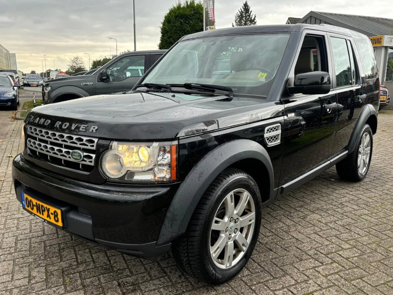 Land Rover Discovery - 3.0 TDV6 Zwart 2010 Trekhaak OH Historie - AutoWereld.nl