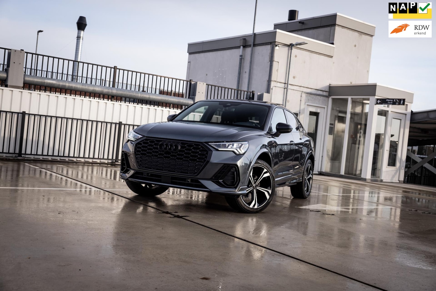 Audi Q3 Sportback - 35 TFSI S-Line | Matrix | Adap Cruise | 20" | Dak | - AutoWereld.nl