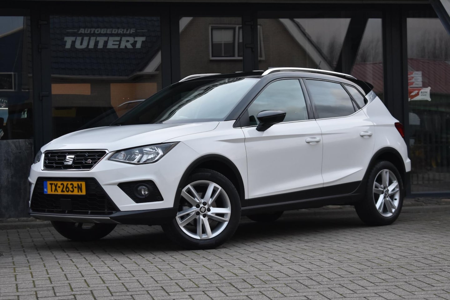 Seat Arona - 1.0 TSI FR | CAMERA | STOELVERWARMING | APPLE CARPLAY | ANDROID AUTO | ADAPT. CRUISE CONTR - AutoWereld.nl