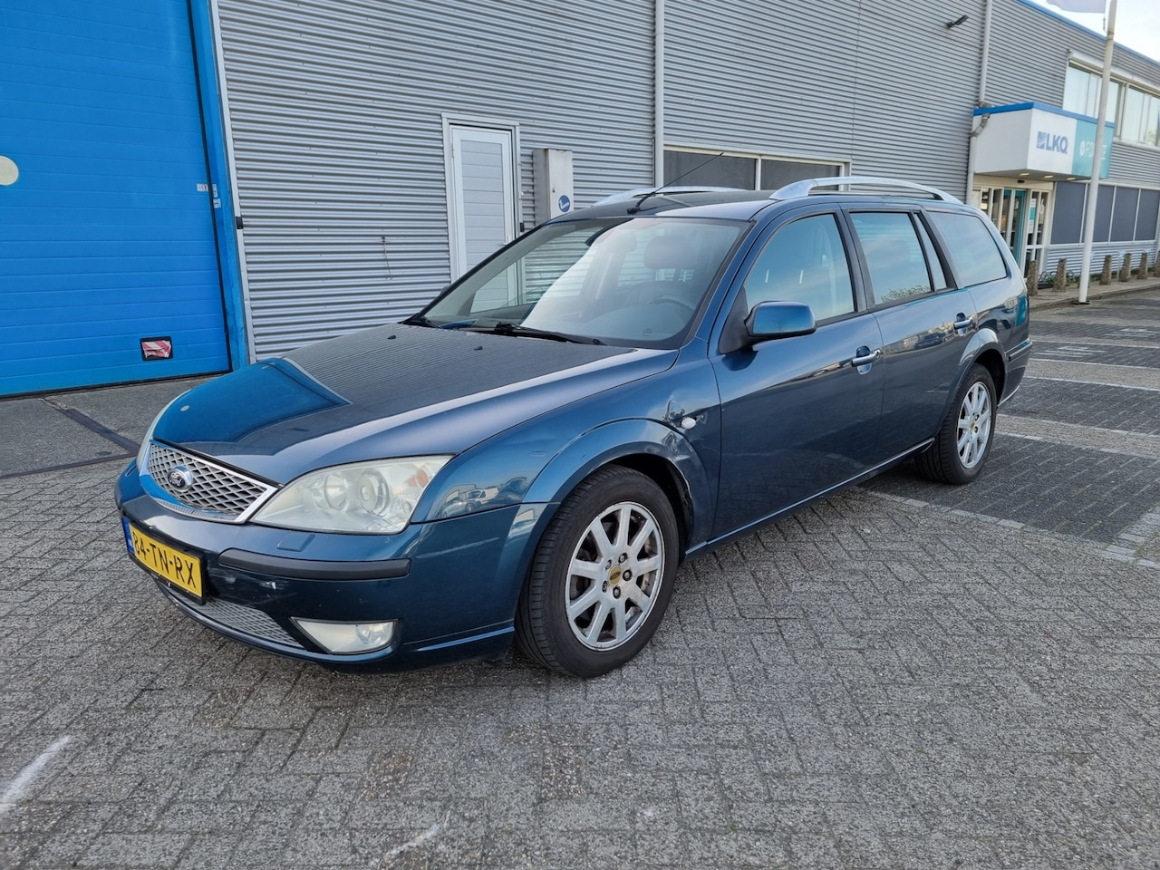 Ford Mondeo Wagon - 1.8-16V Platinum Clima Bj:2006 NAP! - AutoWereld.nl