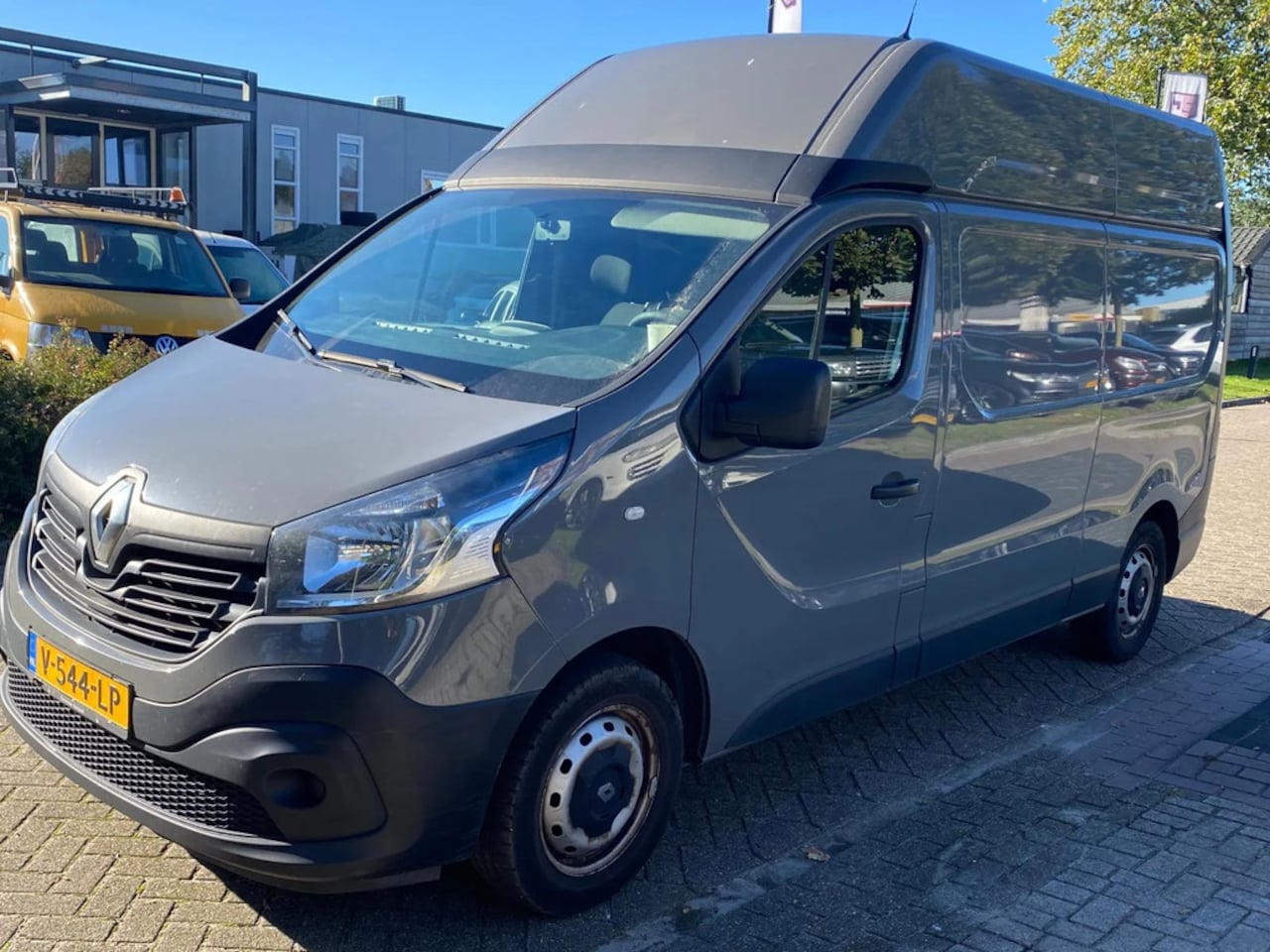 Renault Trafic - 1.6 DCI Lang Hoog L2H2 Grijs EXPORT - AutoWereld.nl