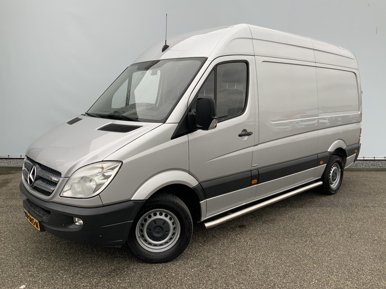 Mercedes-Benz Sprinter - 319 3.0 CDI 366 L2H2 Automaat Cruise 3 Zits Trekhaak 3500 kg Side Bars 6 Cilinder Euro 5 - AutoWereld.nl