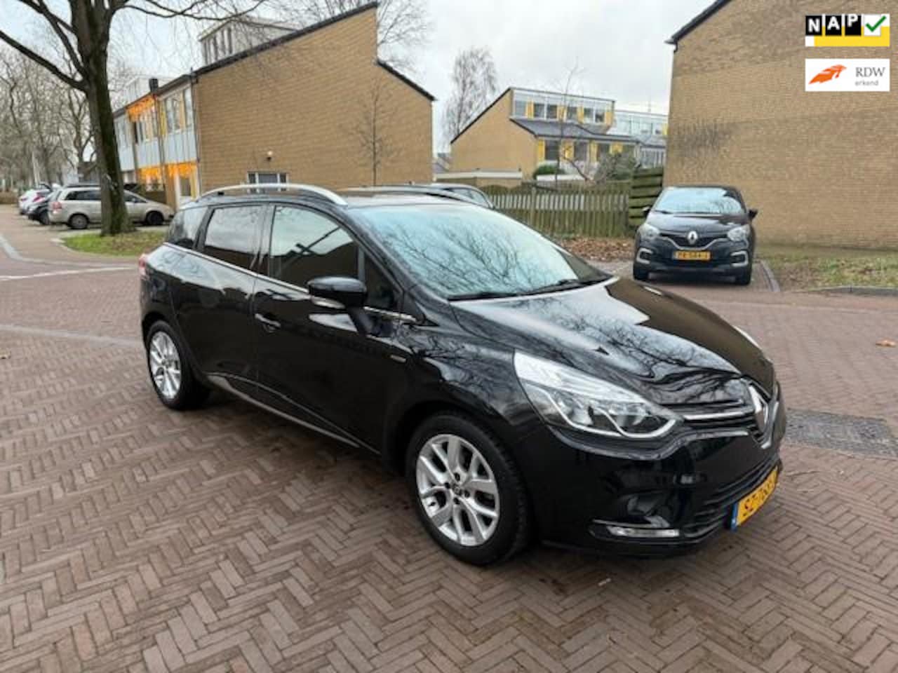 Renault Clio - Tweede eigenaar / 69.000 NAP / Airco / Leuke auto - AutoWereld.nl