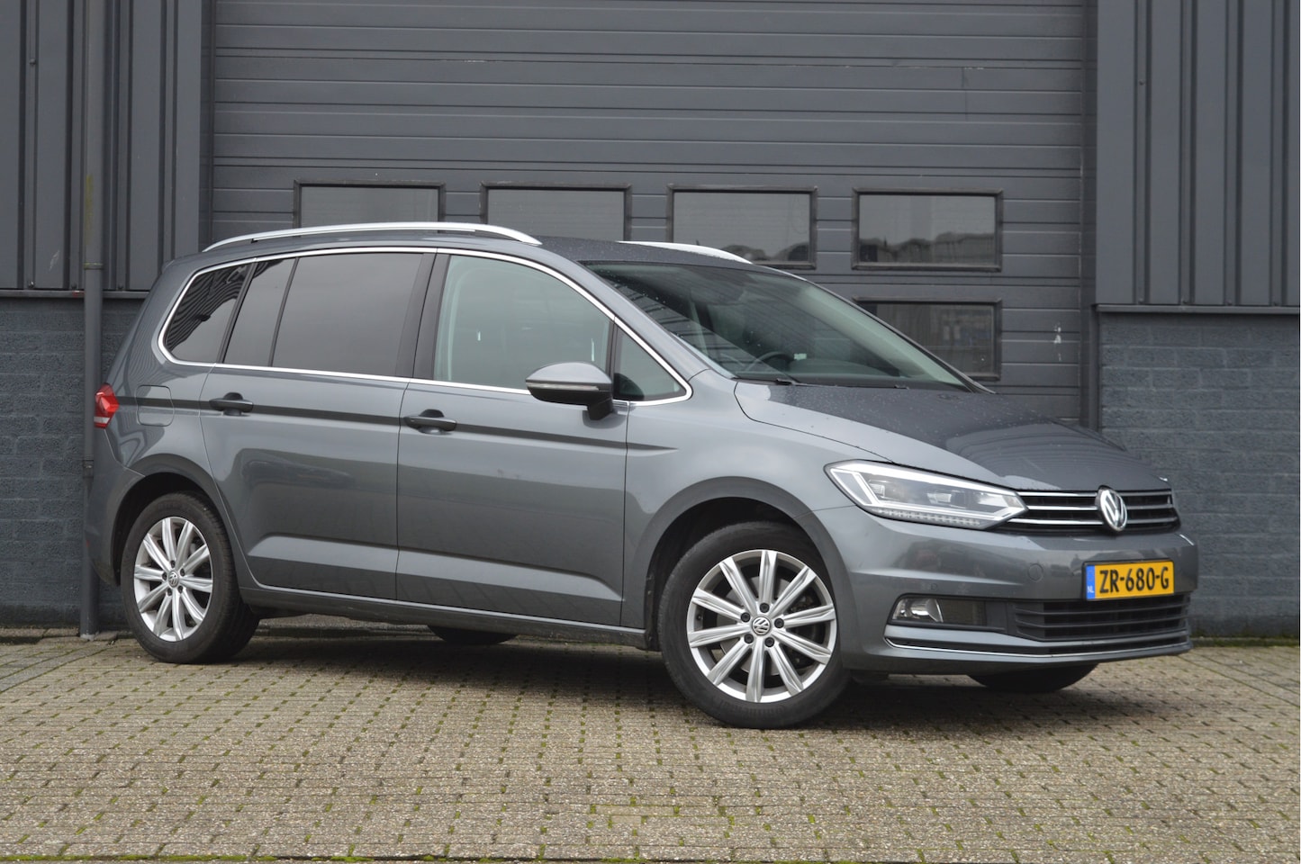 Volkswagen Touran - 1.5 TSI Highline | 7 PERSOONS | - AutoWereld.nl