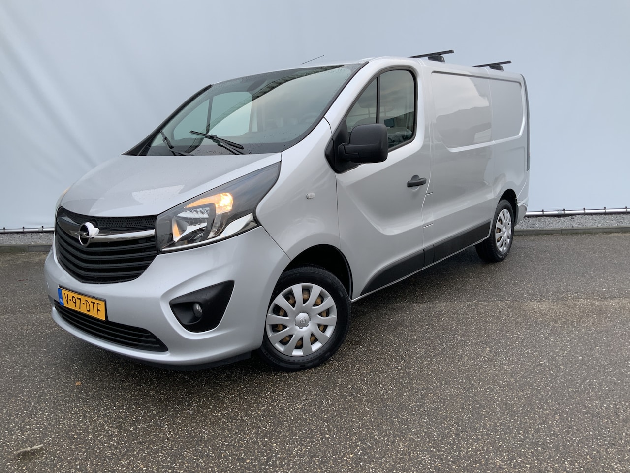 Opel Vivaro - 1.6 CDTI L1H1 Airco Cruise Camera Dakdragers Euro 6 - AutoWereld.nl