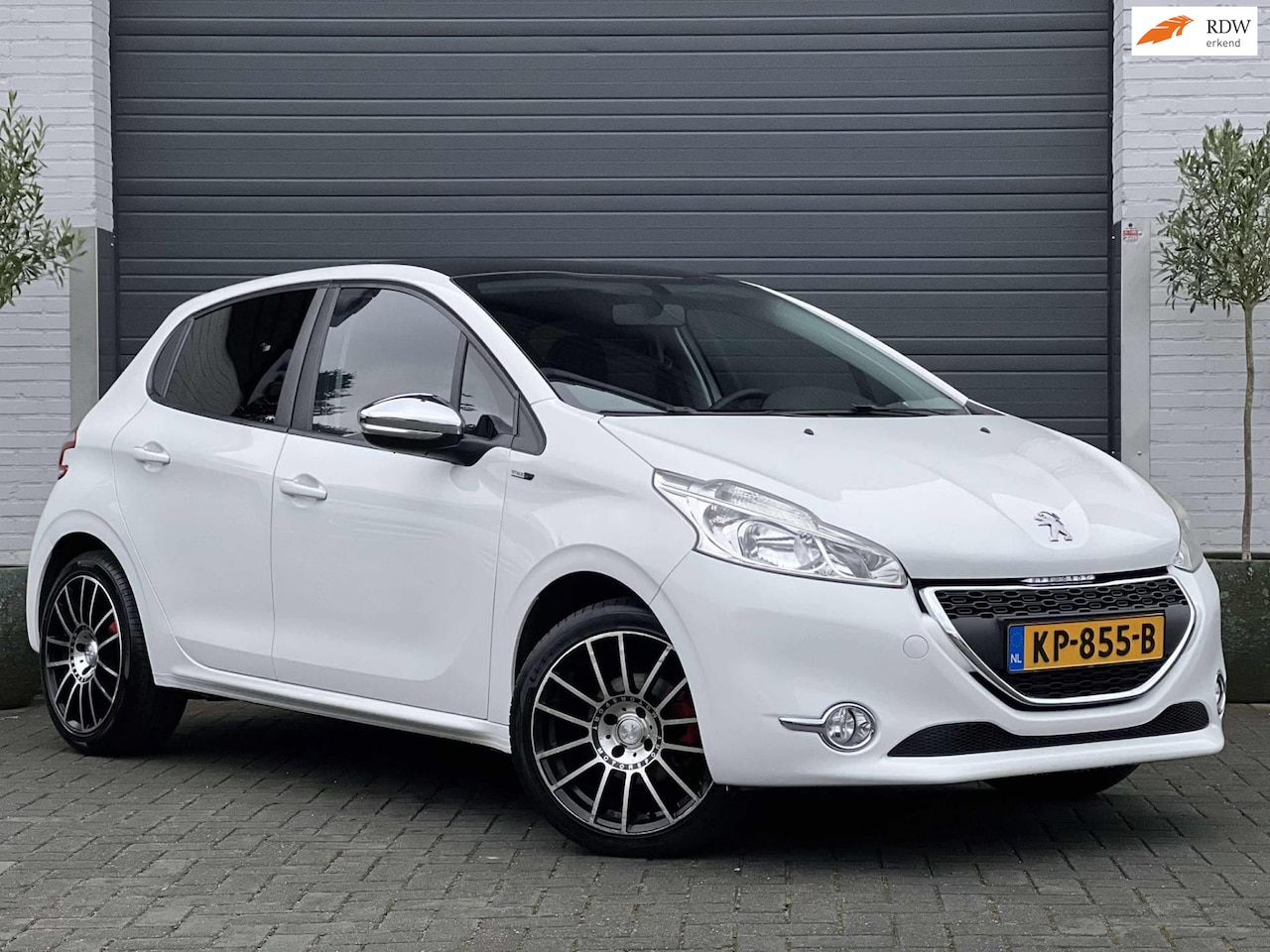 Peugeot 208 - 1.2 VTi Allure|NAVI|STOELVERW.|AIRCO|MOTOR REVISIE|5-DRS| - AutoWereld.nl