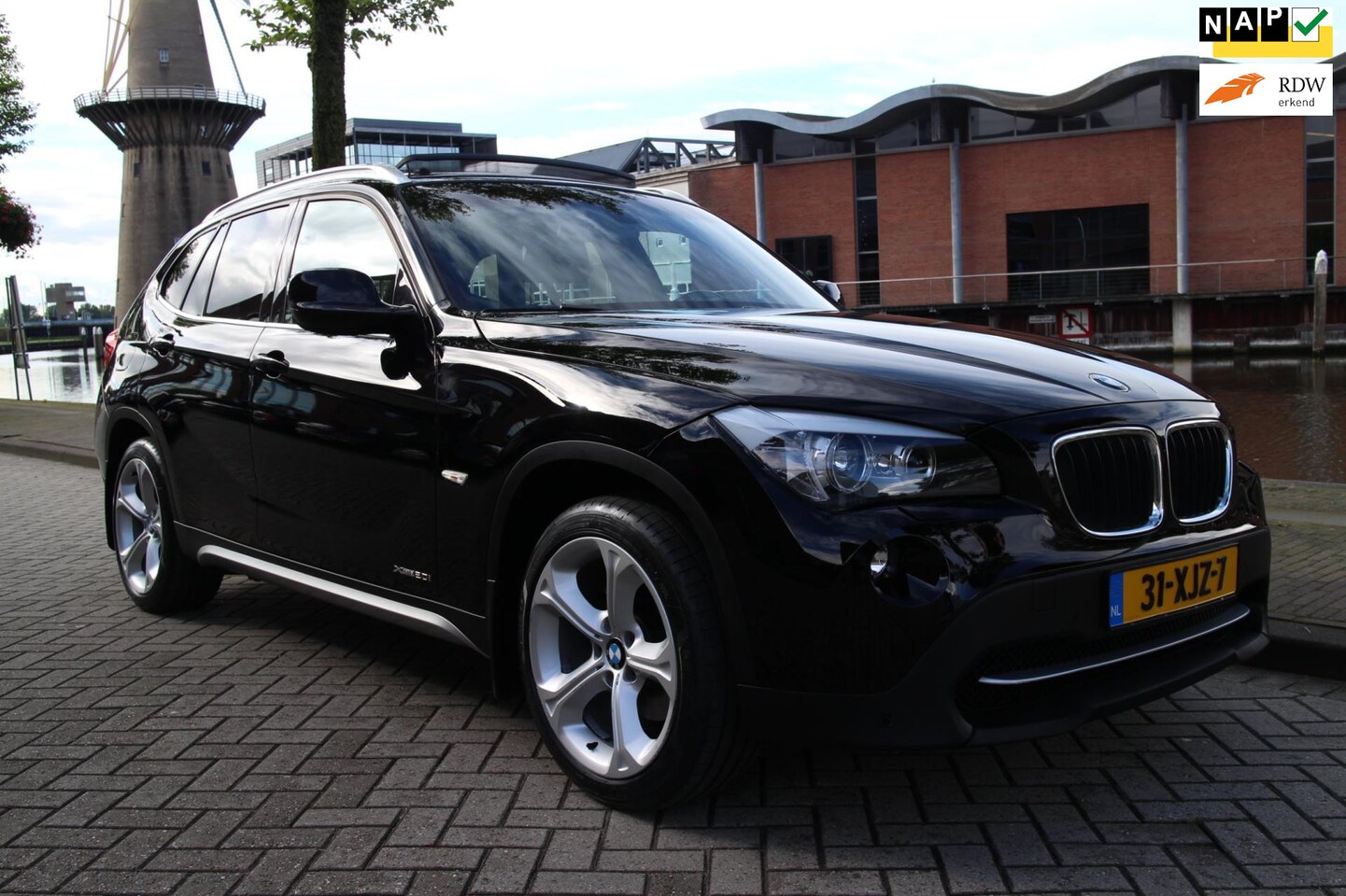 BMW X1 - XDrive20i_ NETTE AUTO_OPEN DAK!!! - AutoWereld.nl