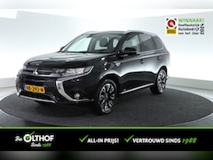 Mitsubishi Outlander - 2.0 PHEV Executive Edition / AFN. TREKHAAK / CAMERA / CLIMA /