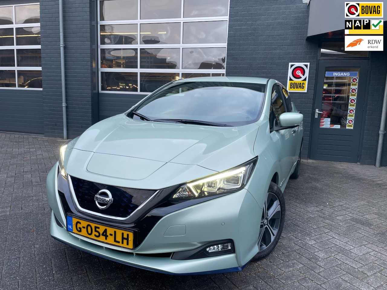 Nissan LEAF - E+ Tekna 62 kWh Apple carplay, Leer, Navi, Camera - AutoWereld.nl