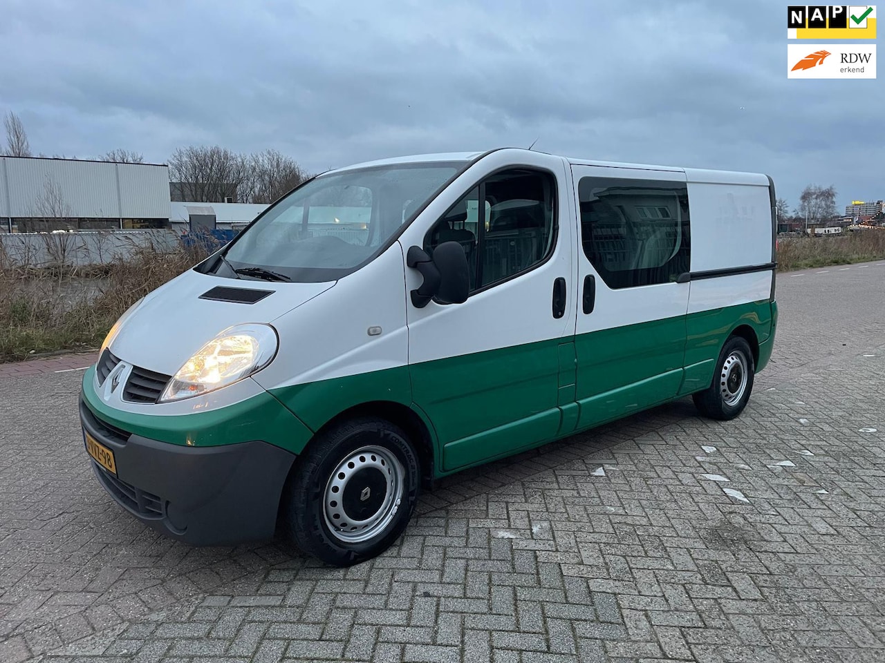 Renault Trafic - 2.0 dCi T29 L2H1 DC Générique!EURO5!AIRCO!ELECKTRISH RAAM&SPIEGEL!DBL SCHIJFDEUR!APK:12-06 - AutoWereld.nl